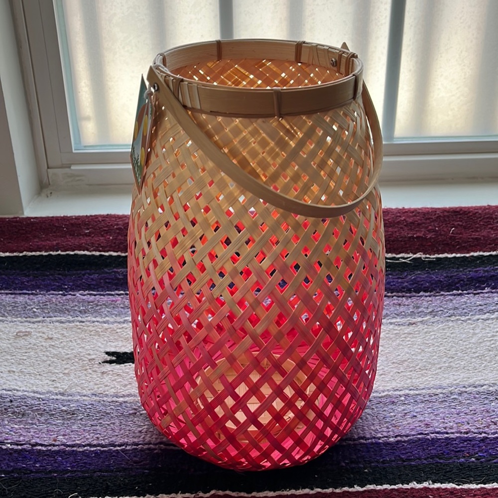 NWT Woven Basket Ombre Pink Lantern Vase